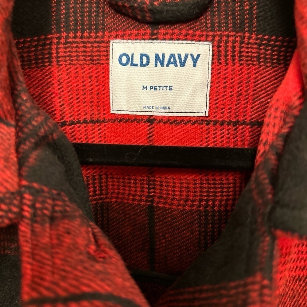 Old Navy Hunter plaid Red & Black Shacket MP - Picture 3 of 8